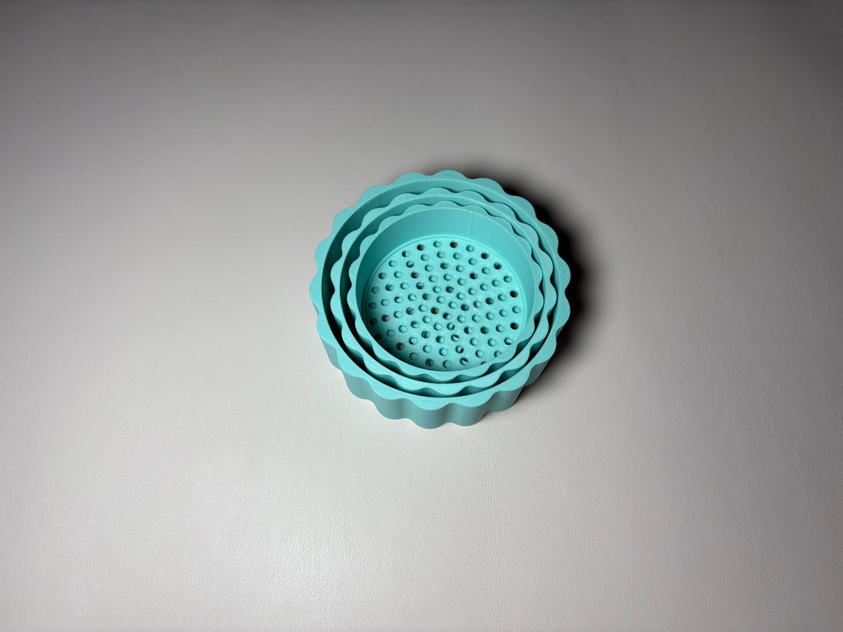 Scalloped Sifter - set of 3